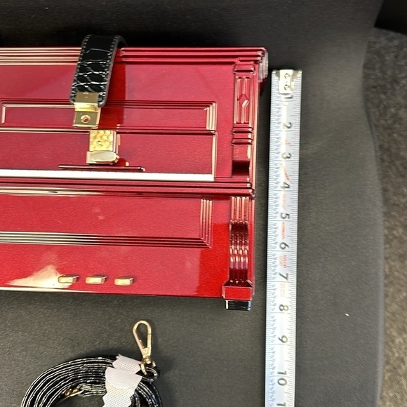 Classic Fashion Burgundy Piano Design Handbag - Picture 7 of 7